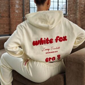 Era 8 Oversized Hoodie Cherry Cream